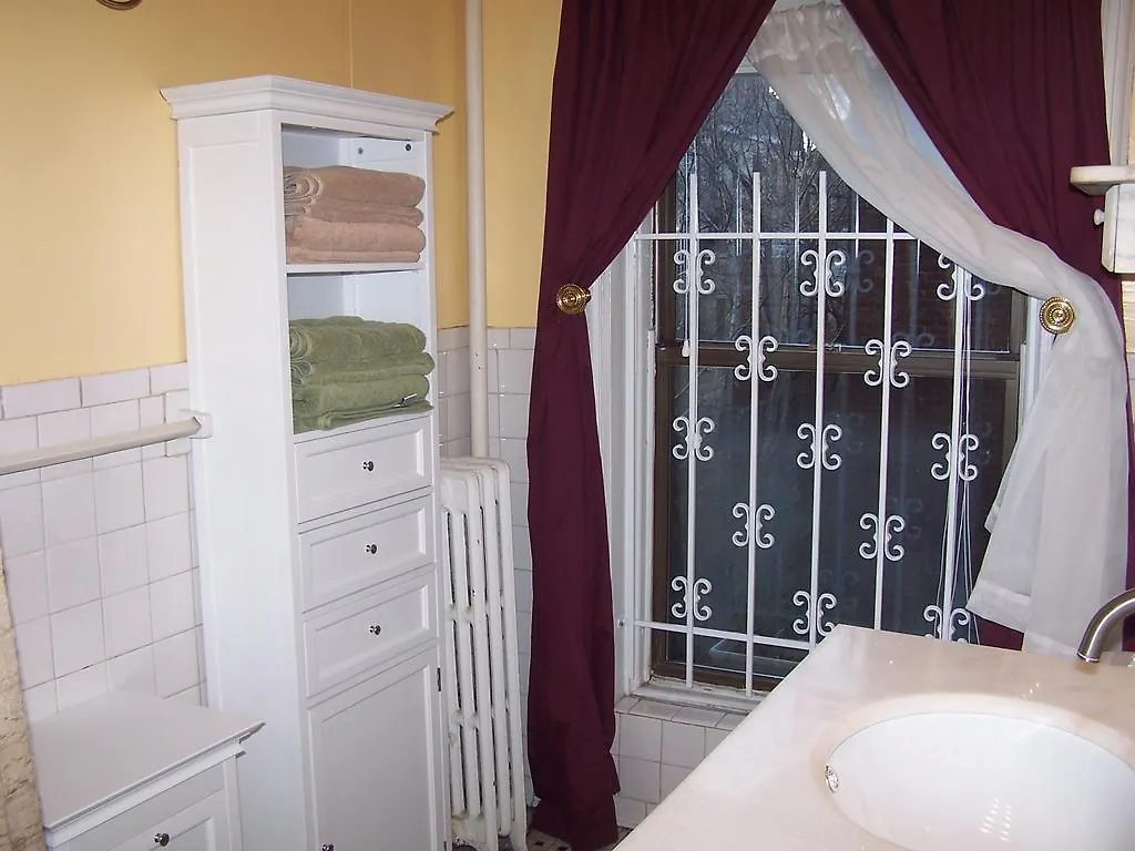 Brownstone Bed And No Breakfast Apartamento Nueva York