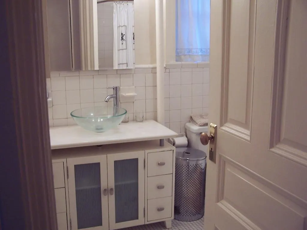 Brownstone Bed And No Breakfast Apartamento Nueva York